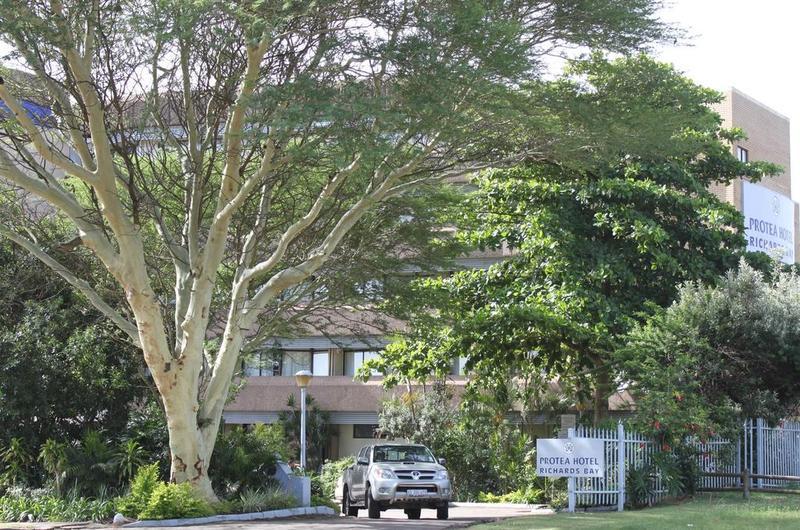 Indaba Lodge Hotel Richards Bay Bagian luar foto